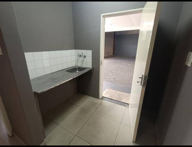 INDUSTRIAL PROPERTY TO RENT IN ROBERTVILLE